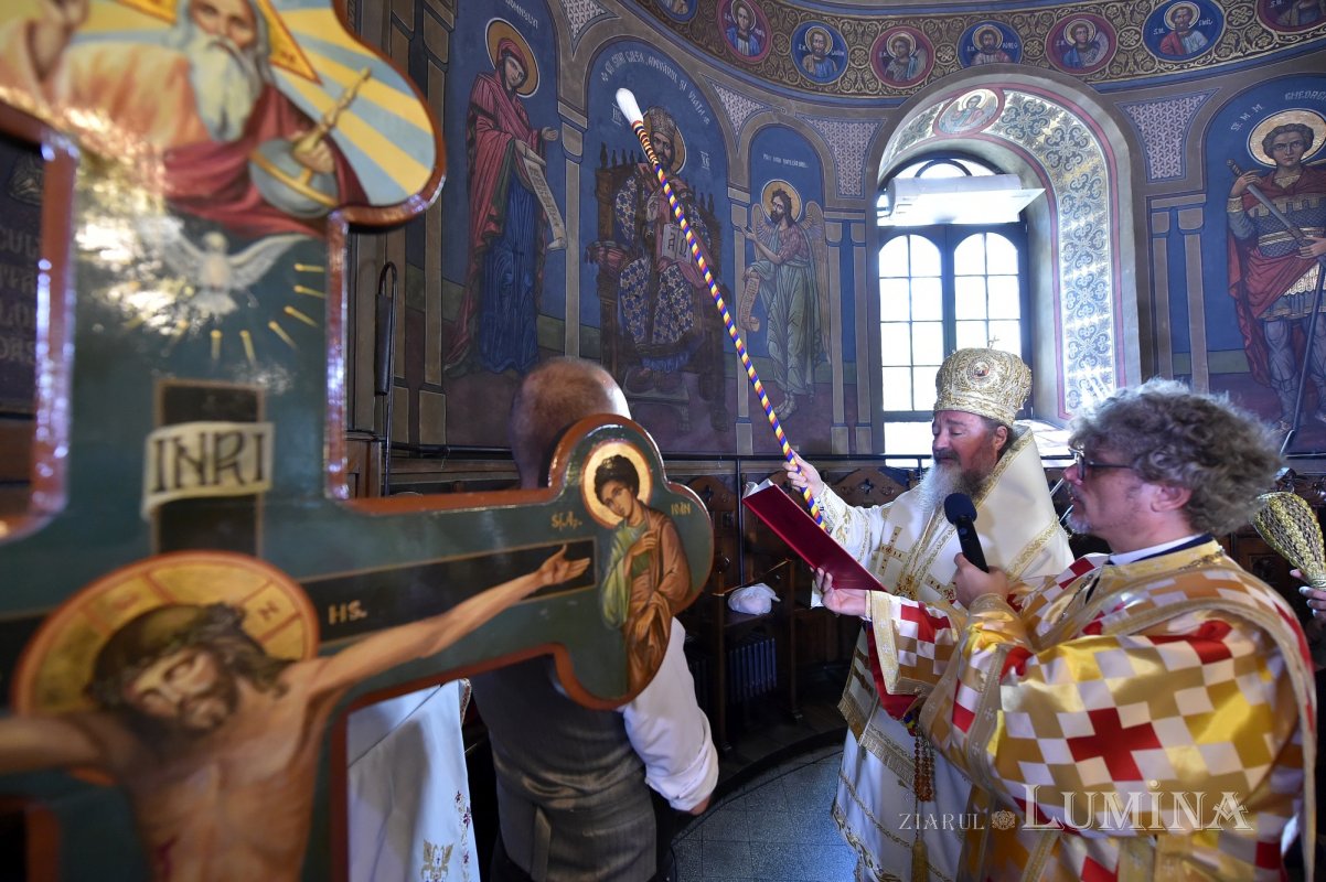 A fost sfințită pictura bisericii Parohiei Cărămidarii de Jos 171790