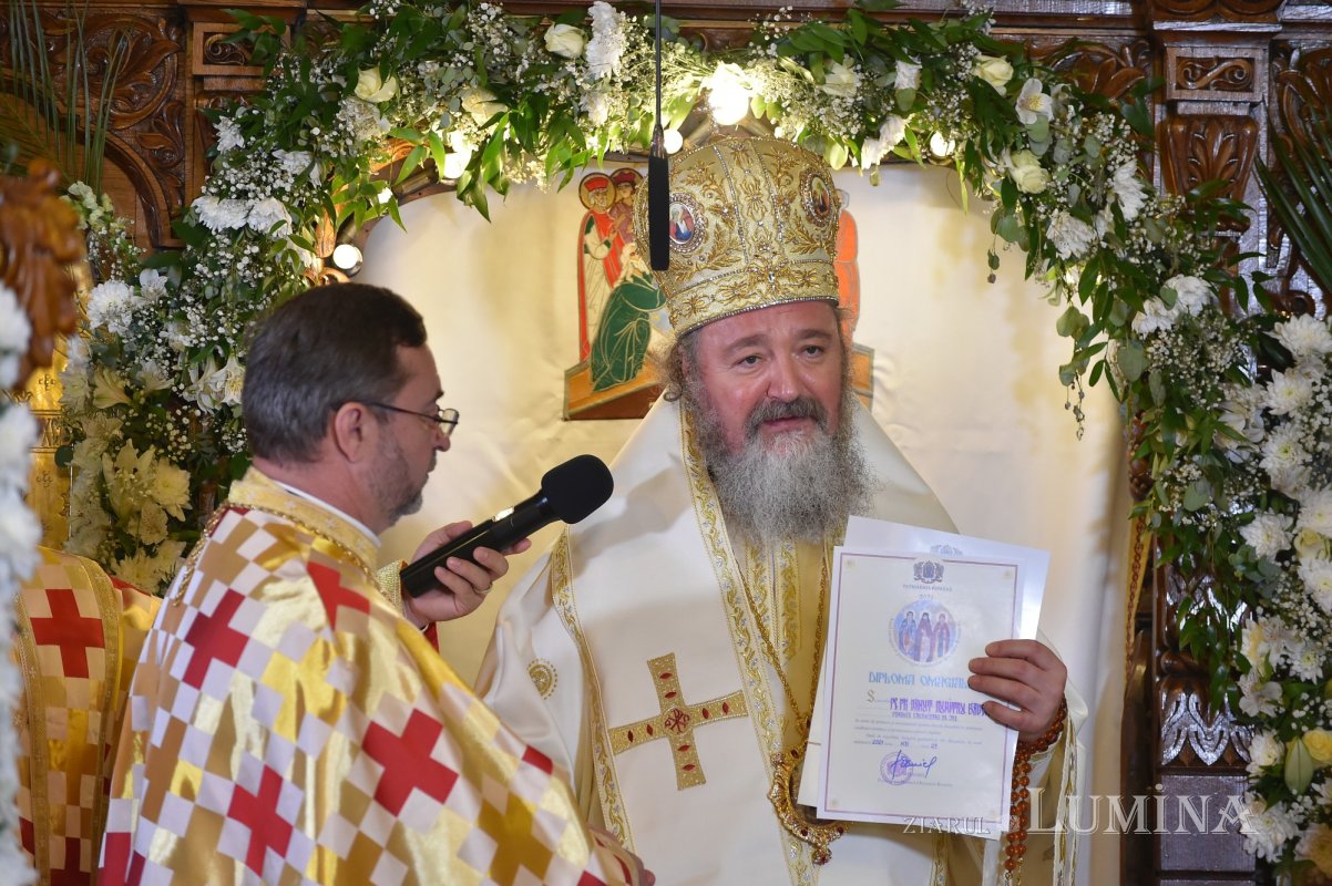 A fost sfințită pictura bisericii Parohiei Cărămidarii de Jos 171795