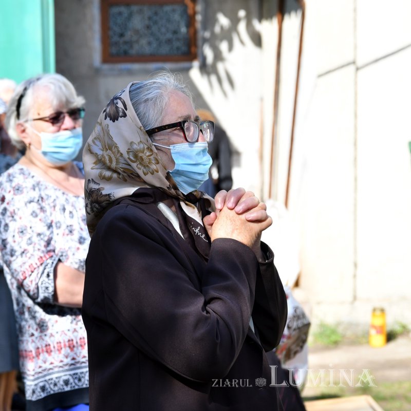 Veşmânt nou de har pentru Biserica Bumbăcari din Capitală 171808