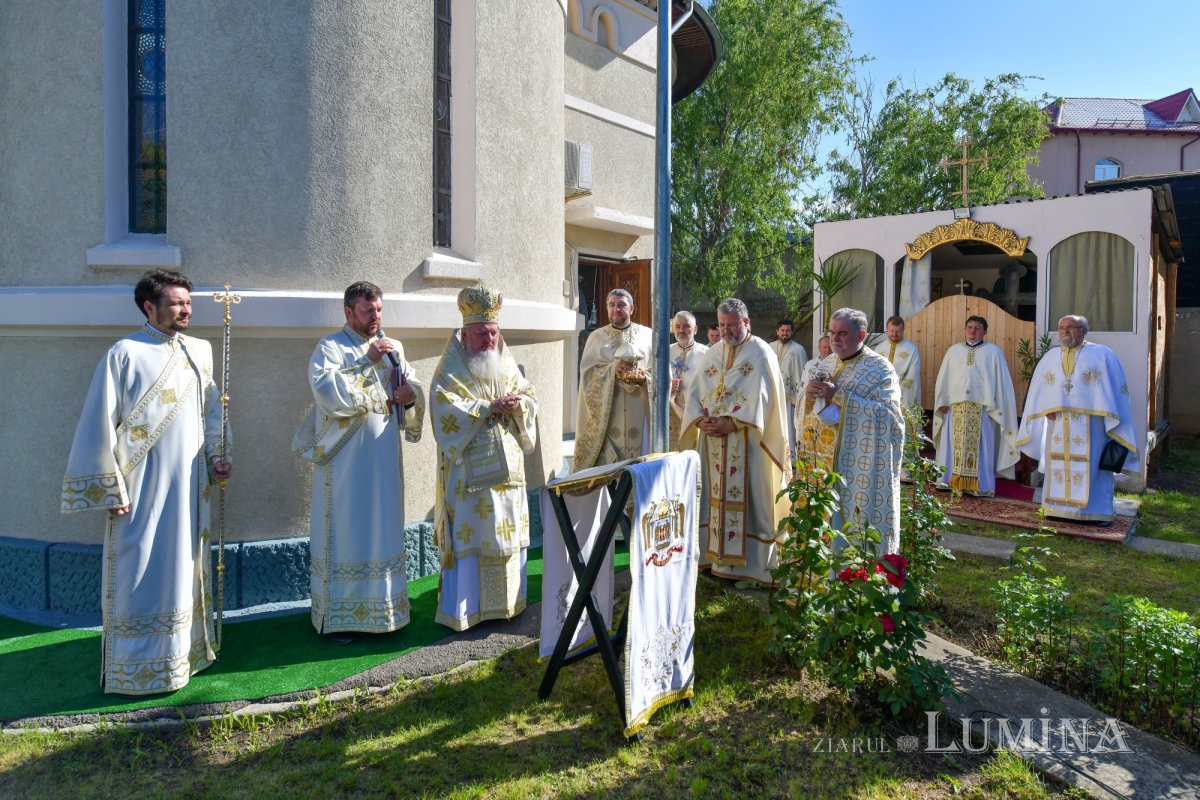 Veşmânt nou de har pentru Biserica Bumbăcari din Capitală 171815