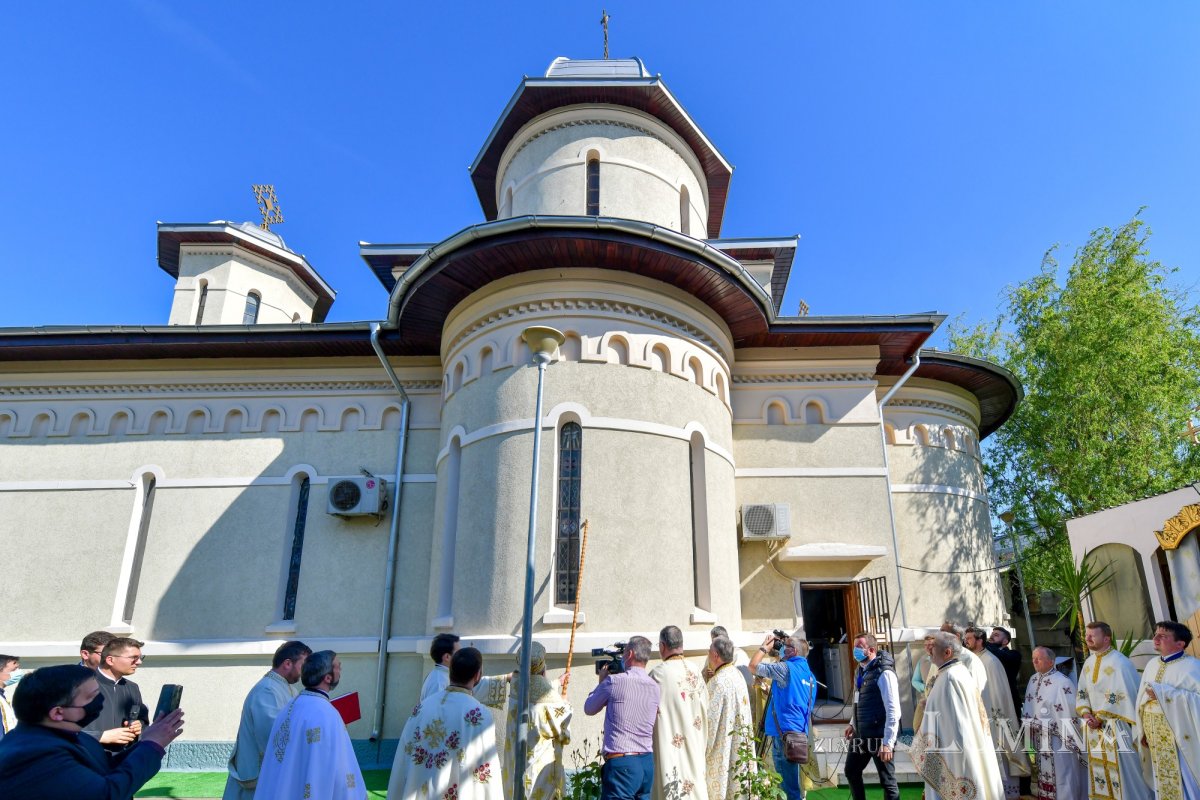 Veşmânt nou de har pentru Biserica Bumbăcari din Capitală 171816