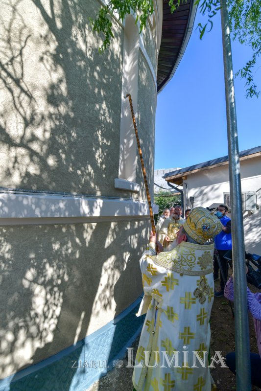 Veşmânt nou de har pentru Biserica Bumbăcari din Capitală 171819
