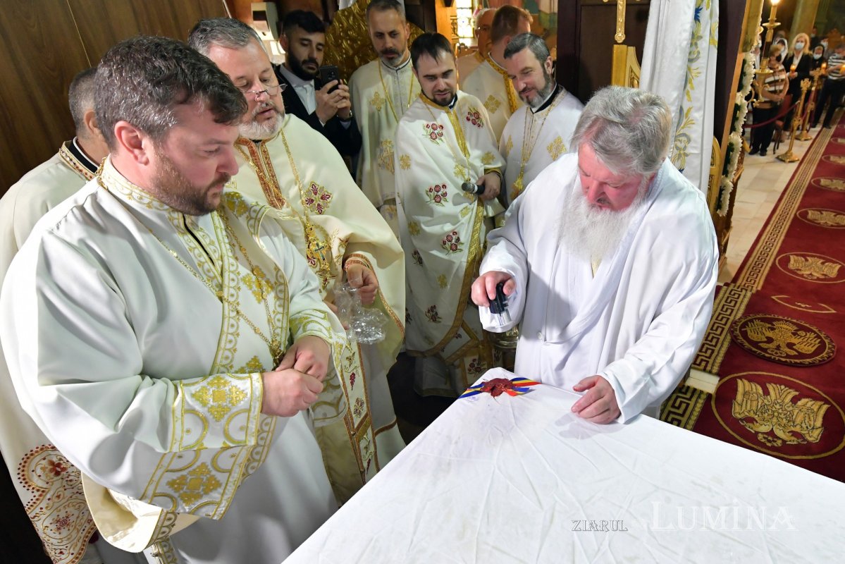 Veşmânt nou de har pentru Biserica Bumbăcari din Capitală 171831