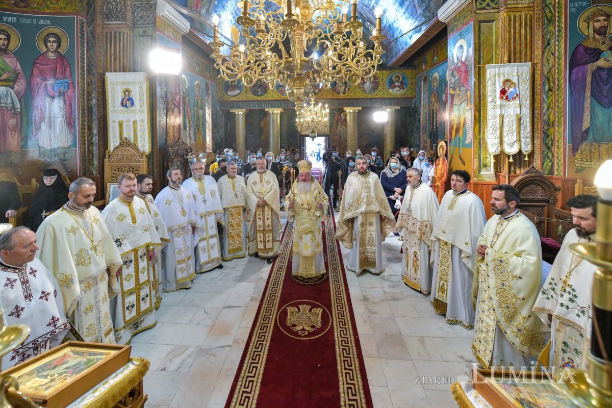 Veşmânt nou de har pentru Biserica Bumbăcari din Capitală 171838