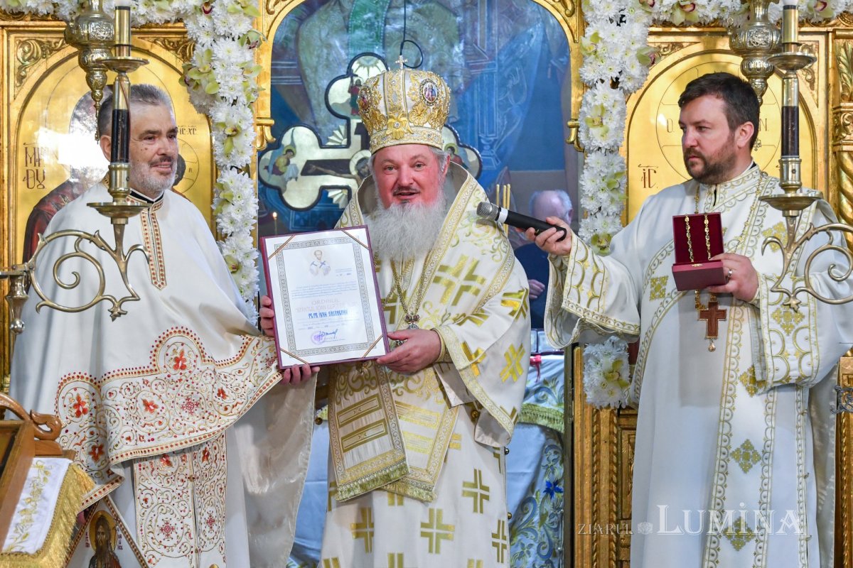 Veşmânt nou de har pentru Biserica Bumbăcari din Capitală 171845