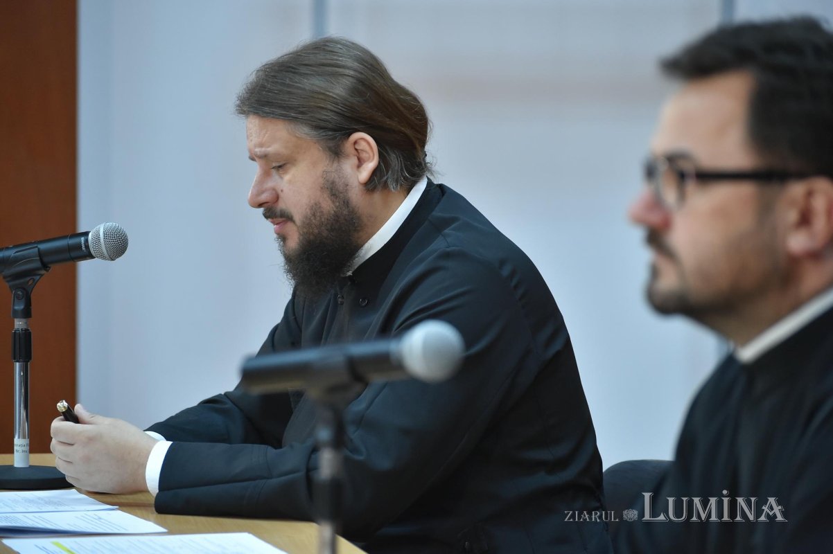 Simpozion internaţional dedicat monahismului ortodox 171921