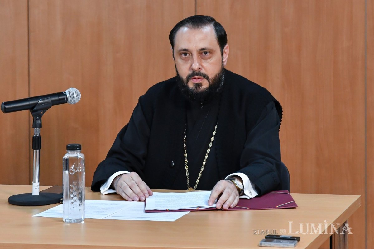 A doua zi de comunicări ale simpozionului dedicat monahismului ortodox 172034