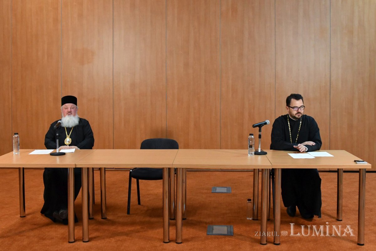 A doua zi de comunicări ale simpozionului dedicat monahismului ortodox 172043