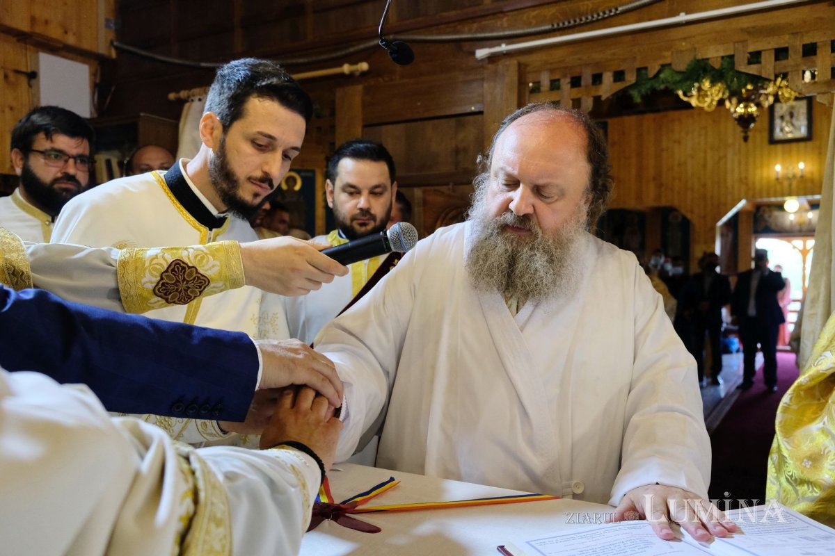 Sfințirea bisericii din localitatea ilfoveană Vlădiceasca 172574