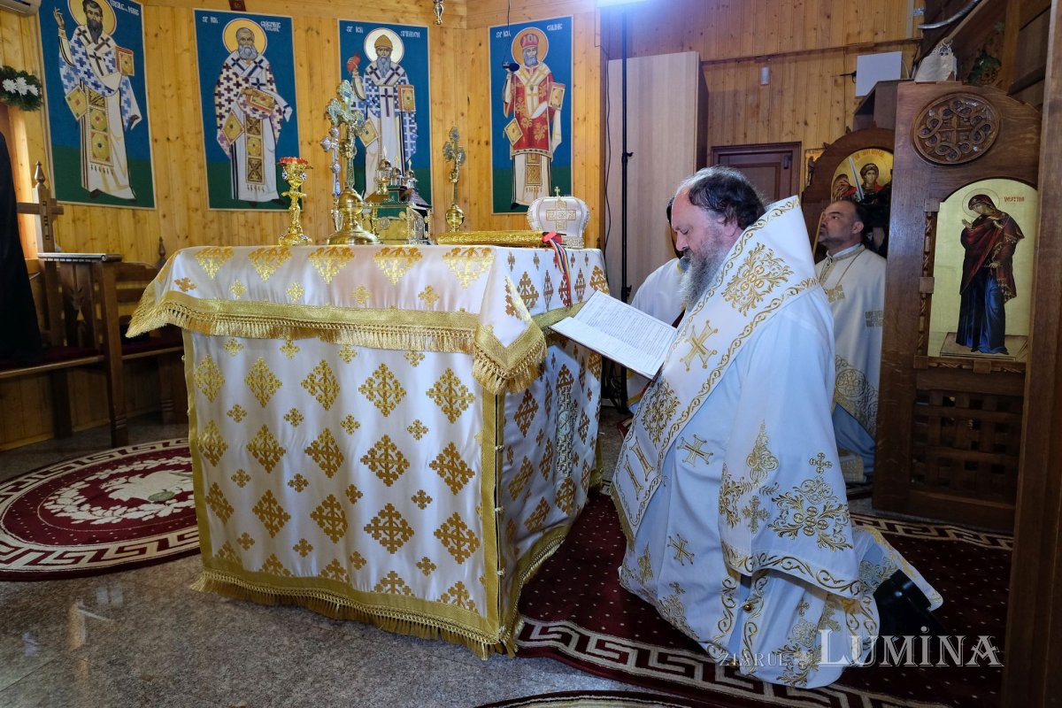 Sfințirea bisericii din localitatea ilfoveană Vlădiceasca 172575