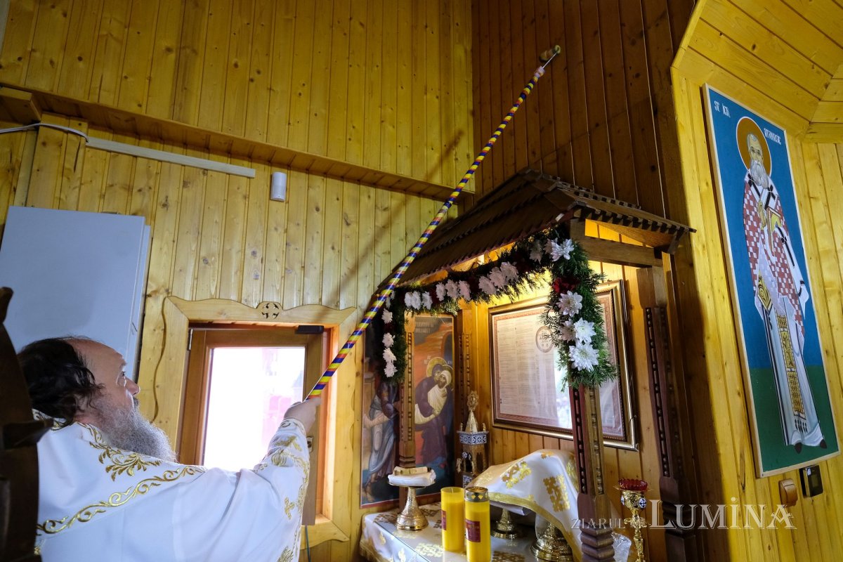 Sfințirea bisericii din localitatea ilfoveană Vlădiceasca 172577