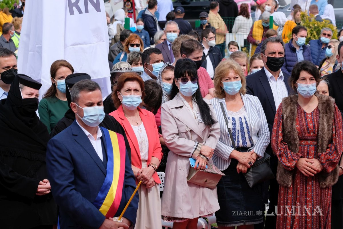 Sfințirea bisericii din localitatea ilfoveană Vlădiceasca 172585