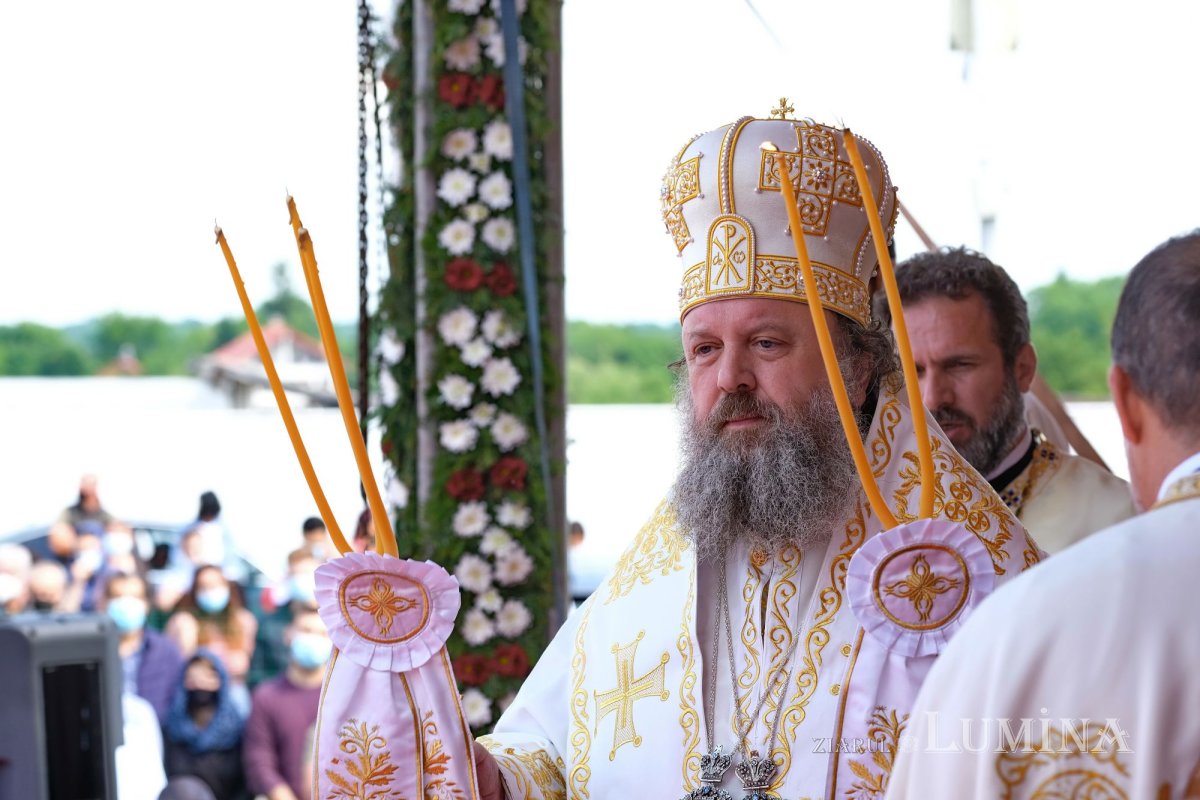 Sfințirea bisericii din localitatea ilfoveană Vlădiceasca 172589