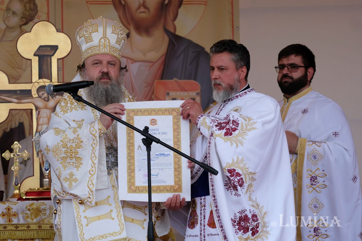 Sfințirea bisericii din localitatea ilfoveană Vlădiceasca 172600