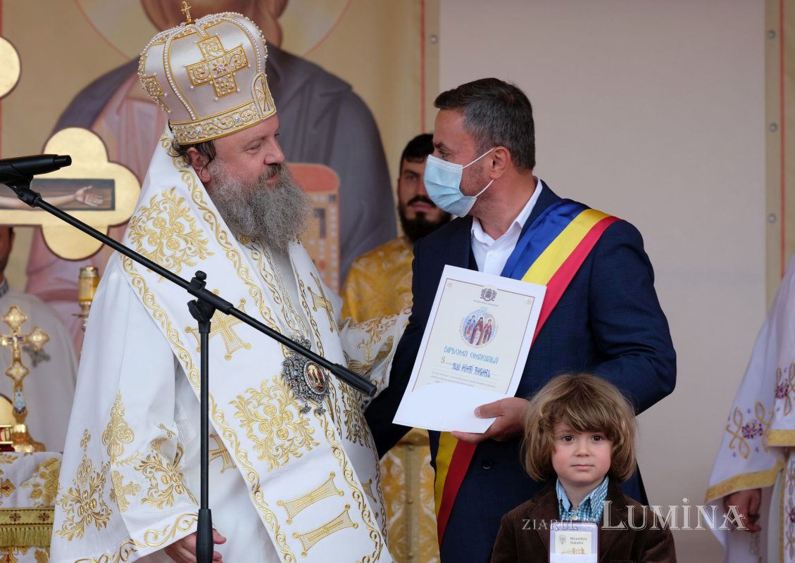 Sfințirea bisericii din localitatea ilfoveană Vlădiceasca 172603