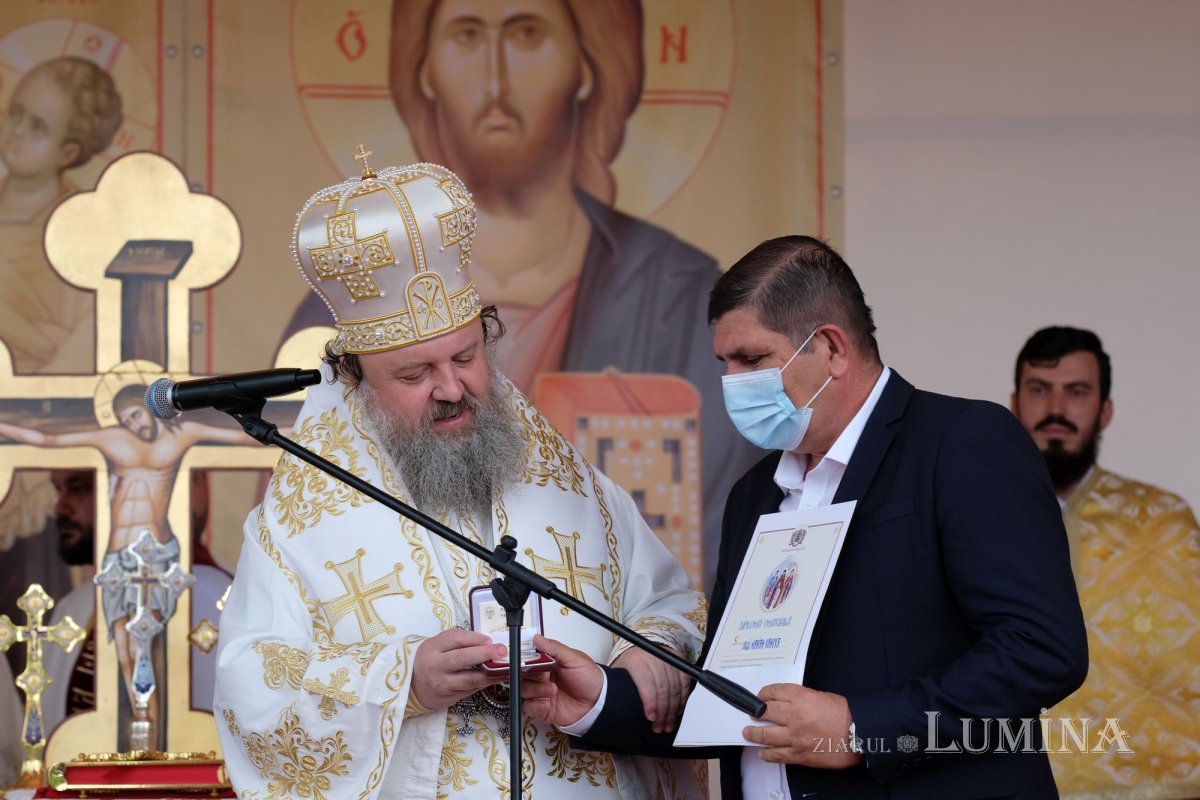 Sfințirea bisericii din localitatea ilfoveană Vlădiceasca 172604