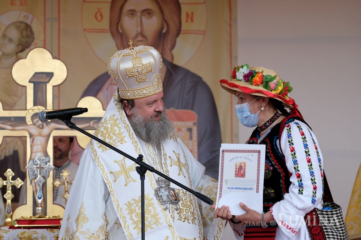 Sfințirea bisericii din localitatea ilfoveană Vlădiceasca 172609