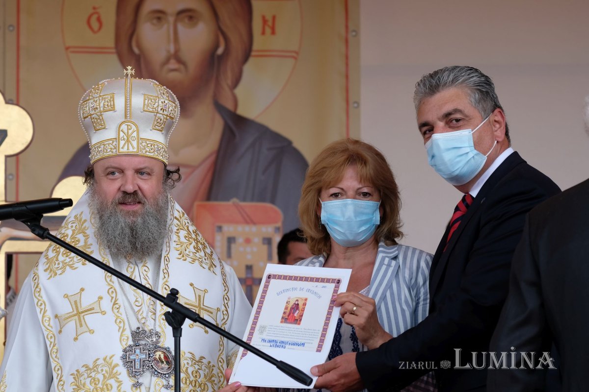 Sfințirea bisericii din localitatea ilfoveană Vlădiceasca 172612