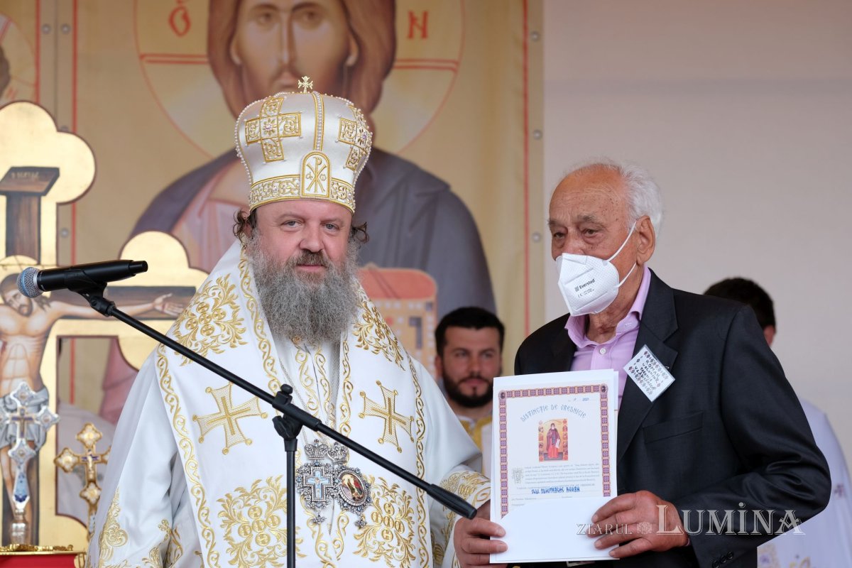 Sfințirea bisericii din localitatea ilfoveană Vlădiceasca 172613