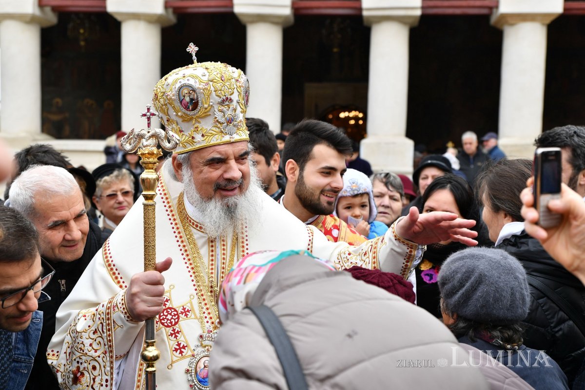 Duminica Părinţilor şi Copiilor - prilej de omagiere şi susţinere a familiei creștine 172777