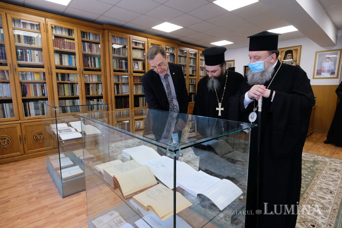 Preşedintele Academiei Române a vizitat Mănăstirea Radu Vodă și seminarul  din vecinătate 173201