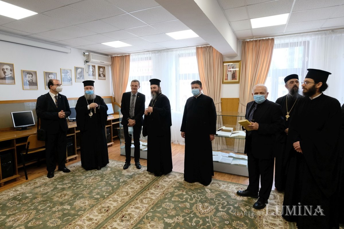 Preşedintele Academiei Române a vizitat Mănăstirea Radu Vodă și seminarul  din vecinătate 173202