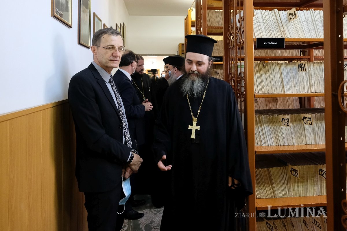 Preşedintele Academiei Române a vizitat Mănăstirea Radu Vodă și seminarul  din vecinătate 173204