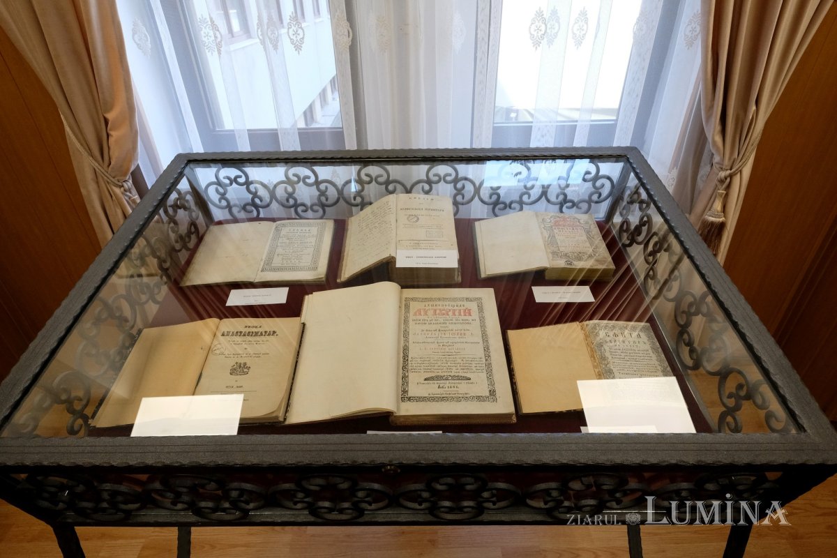 Preşedintele Academiei Române a vizitat Mănăstirea Radu Vodă și seminarul  din vecinătate 173205