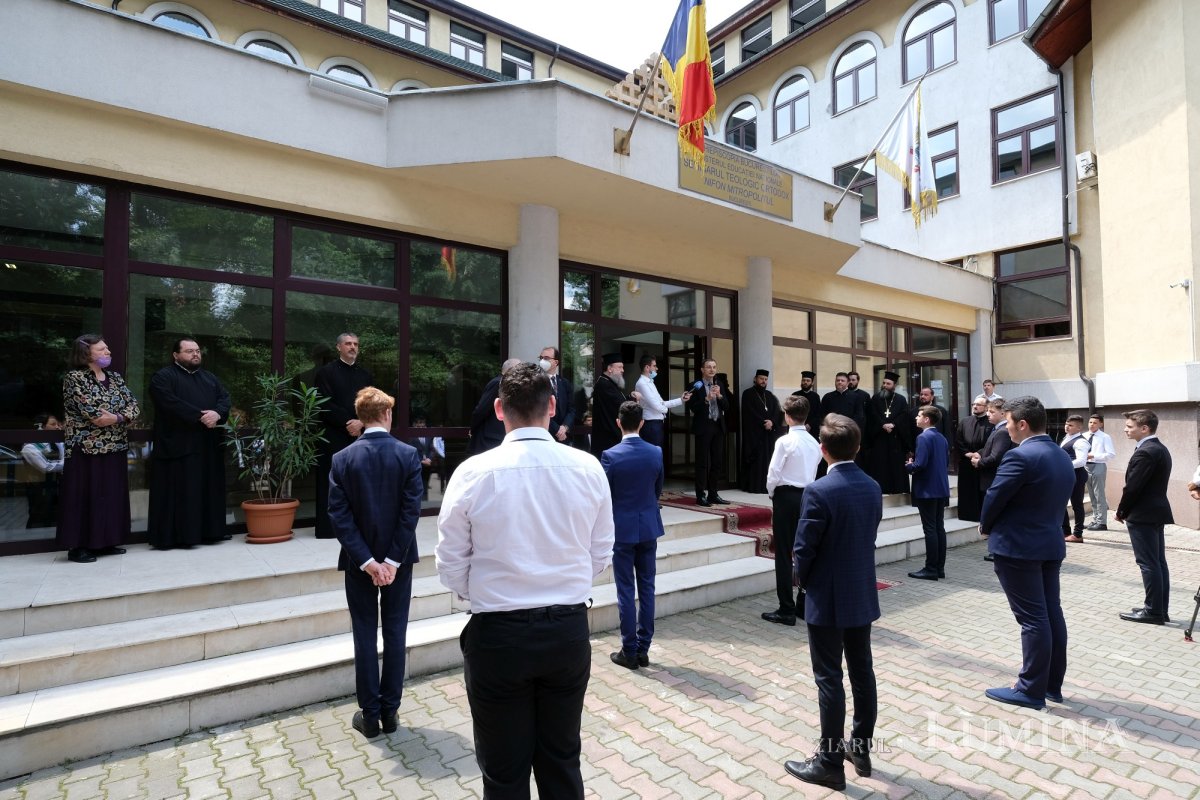 Preşedintele Academiei Române a vizitat Mănăstirea Radu Vodă și seminarul  din vecinătate 173217