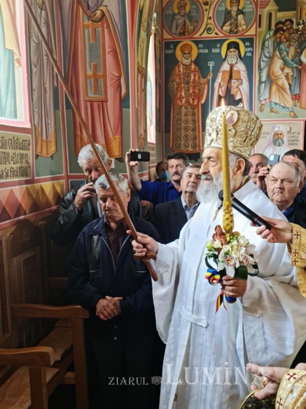 Slujba de târnosire a bisericii din Sărăcsău, Parohia Băcăinți, Alba 173151