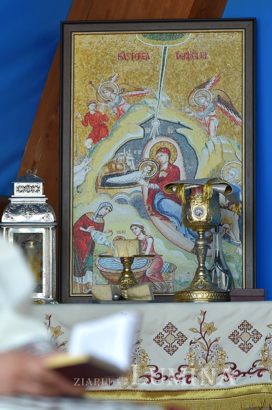 „Înălţat la ceruri, Hristos Domnul este prezent în Biserică prin harul Duhului Sfânt” 173392