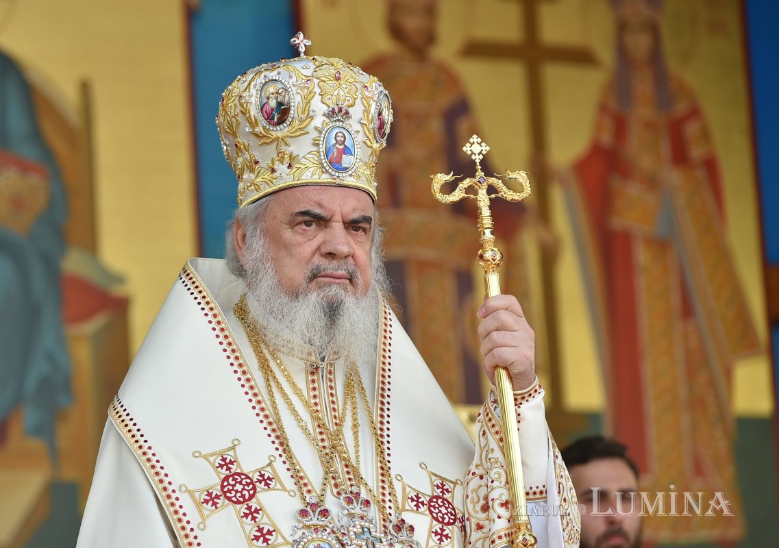 „Înălţat la ceruri, Hristos Domnul este prezent în Biserică prin harul Duhului Sfânt” 173404