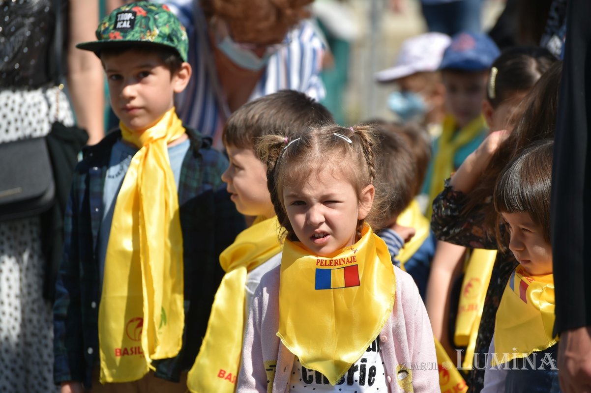 „Înălţat la ceruri, Hristos Domnul este prezent în Biserică prin harul Duhului Sfânt” 173405