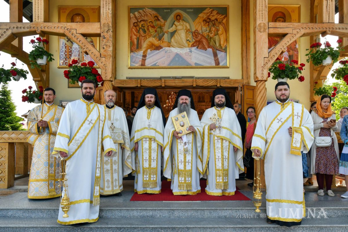 Sărbătorirea hramului principal al Catedralei Naționale la paraclisul din vecinătate 173478