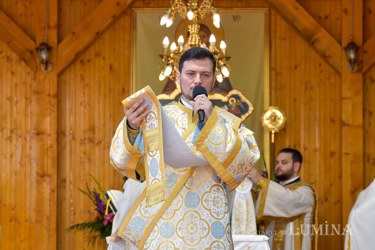 Sărbătorirea hramului principal al Catedralei Naționale la paraclisul din vecinătate 173498