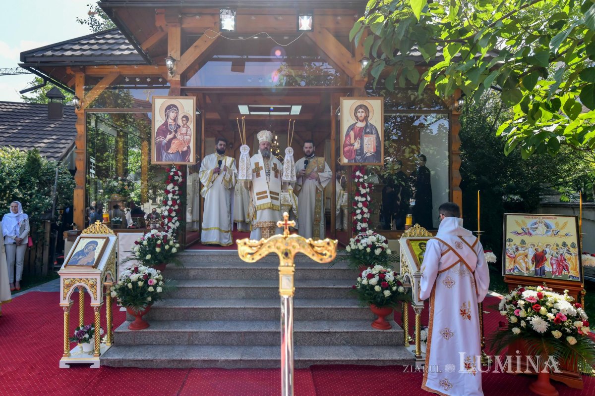 Sărbătorirea hramului principal al Catedralei Naționale la paraclisul din vecinătate 173500