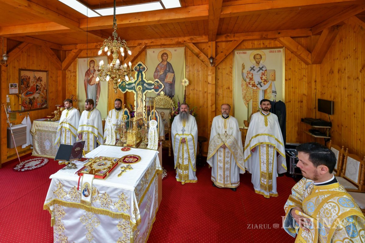 Sărbătorirea hramului principal al Catedralei Naționale la paraclisul din vecinătate 173502
