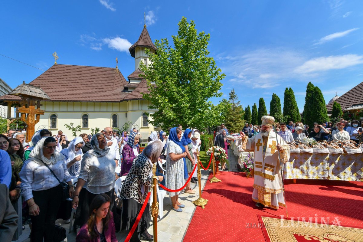 Sărbătorirea hramului principal al Catedralei Naționale la paraclisul din vecinătate 173517