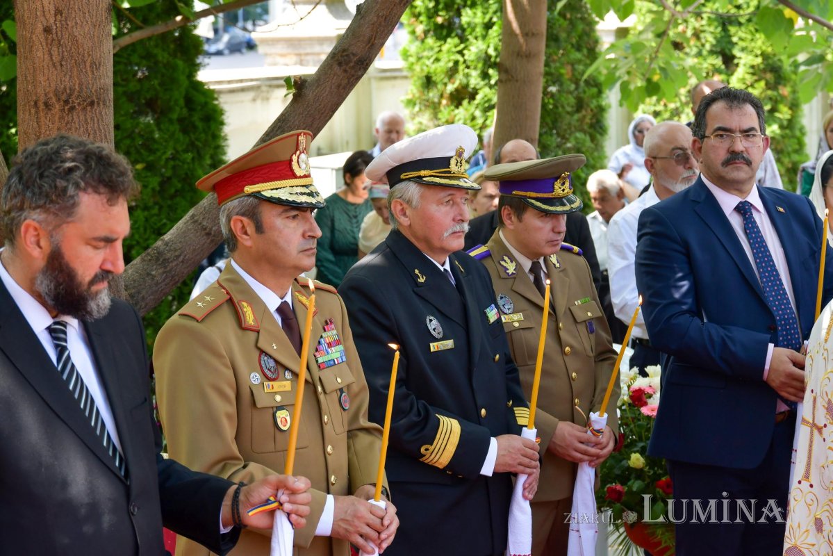 Sărbătorirea hramului principal al Catedralei Naționale la paraclisul din vecinătate 173526