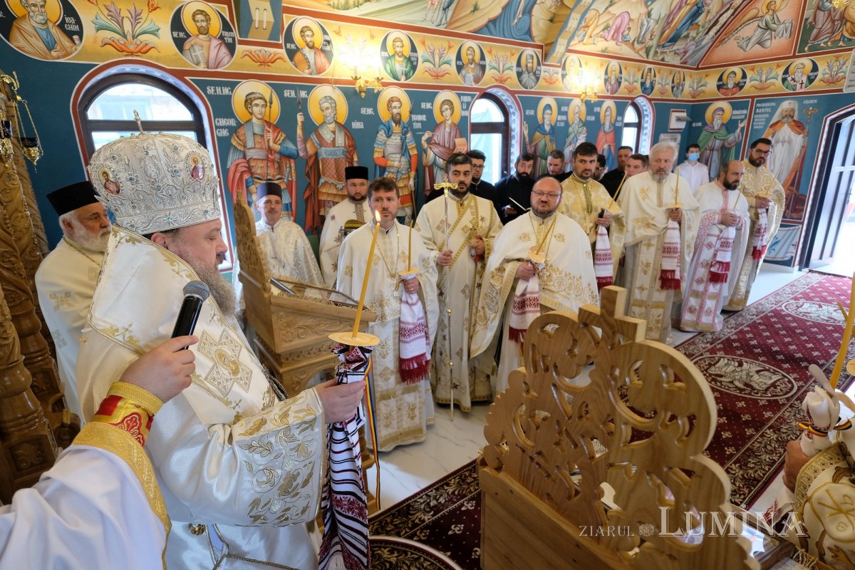 Biserica din comuna prahoveană Tătaru a fost sfinţită 173799
