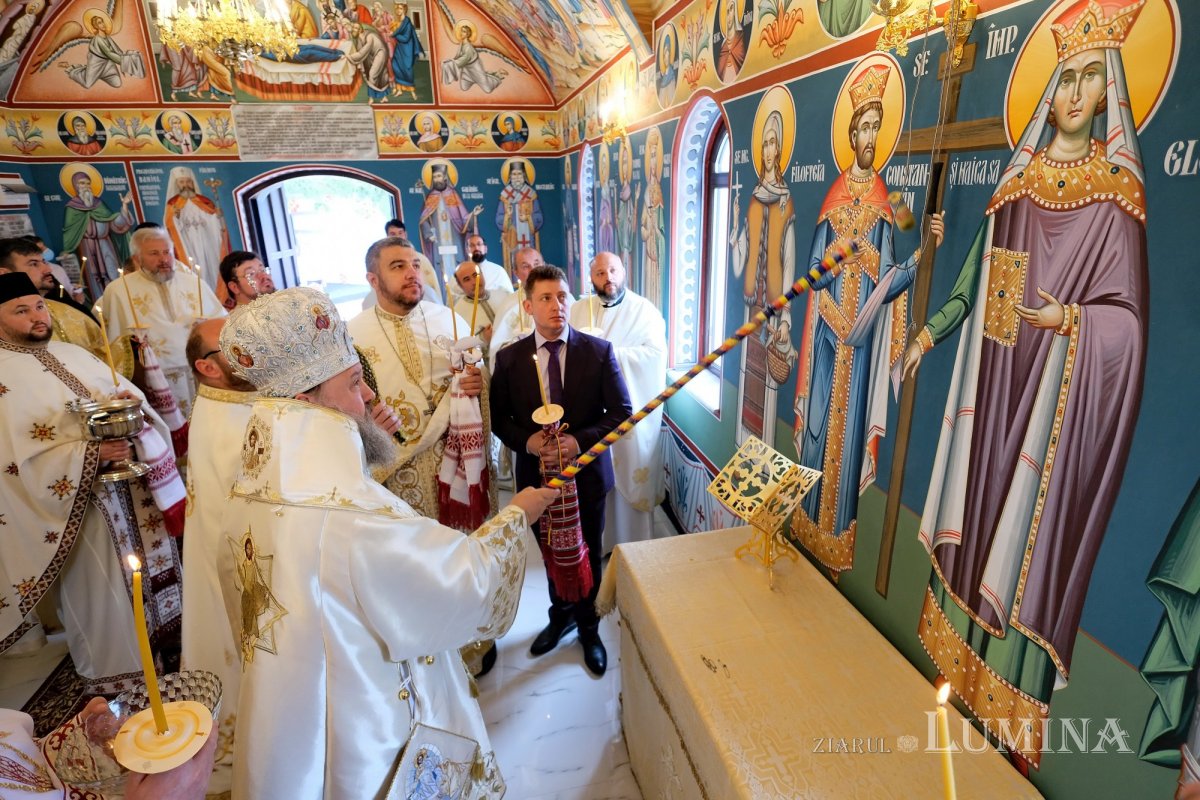 Biserica din comuna prahoveană Tătaru a fost sfinţită 173803