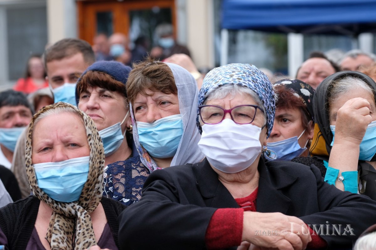 Biserica din comuna prahoveană Tătaru a fost sfinţită 173806