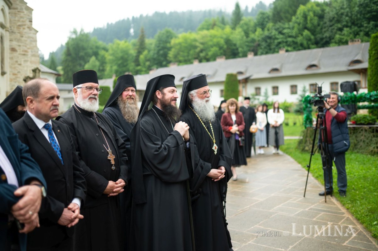 Deschiderea manifestărilor aniversare „Serbarea de la Putna - 150. Continuitatea unui ideal” 174213