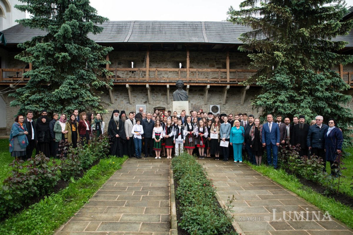 Deschiderea manifestărilor aniversare „Serbarea de la Putna - 150. Continuitatea unui ideal” 174214