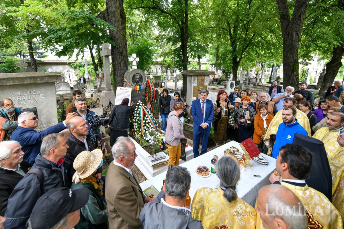 Poetul național Mihai Eminescu pomenit în Capitală 174137