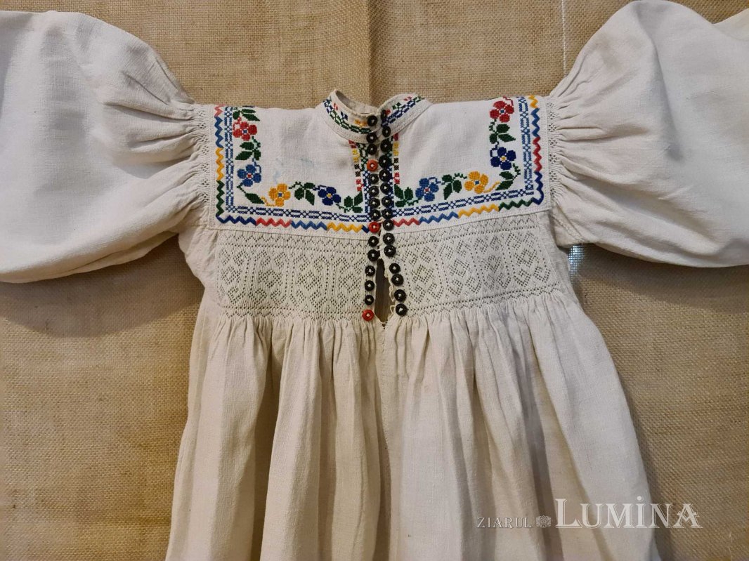 „Îngeri” de pânză maramureșeni într-o expoziție temporară la Iași 174232