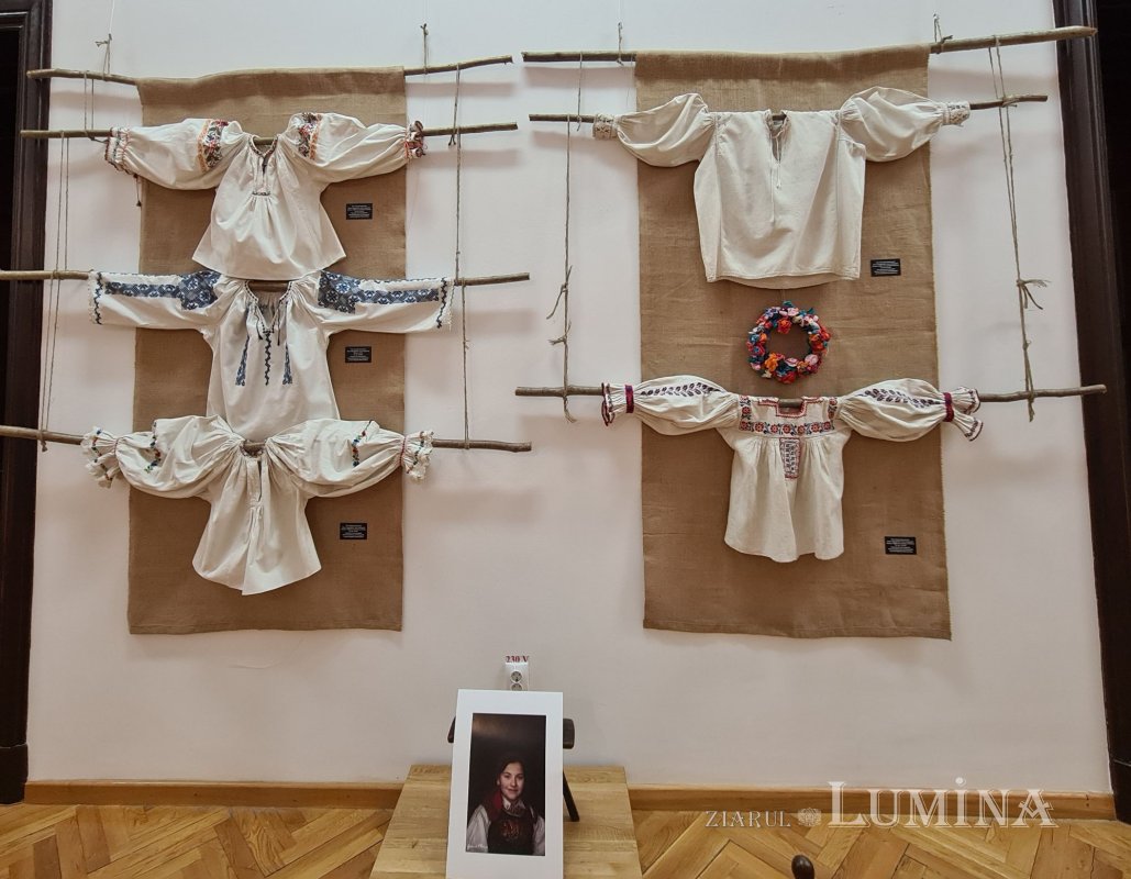 „Îngeri” de pânză maramureșeni într-o expoziție temporară la Iași 174237