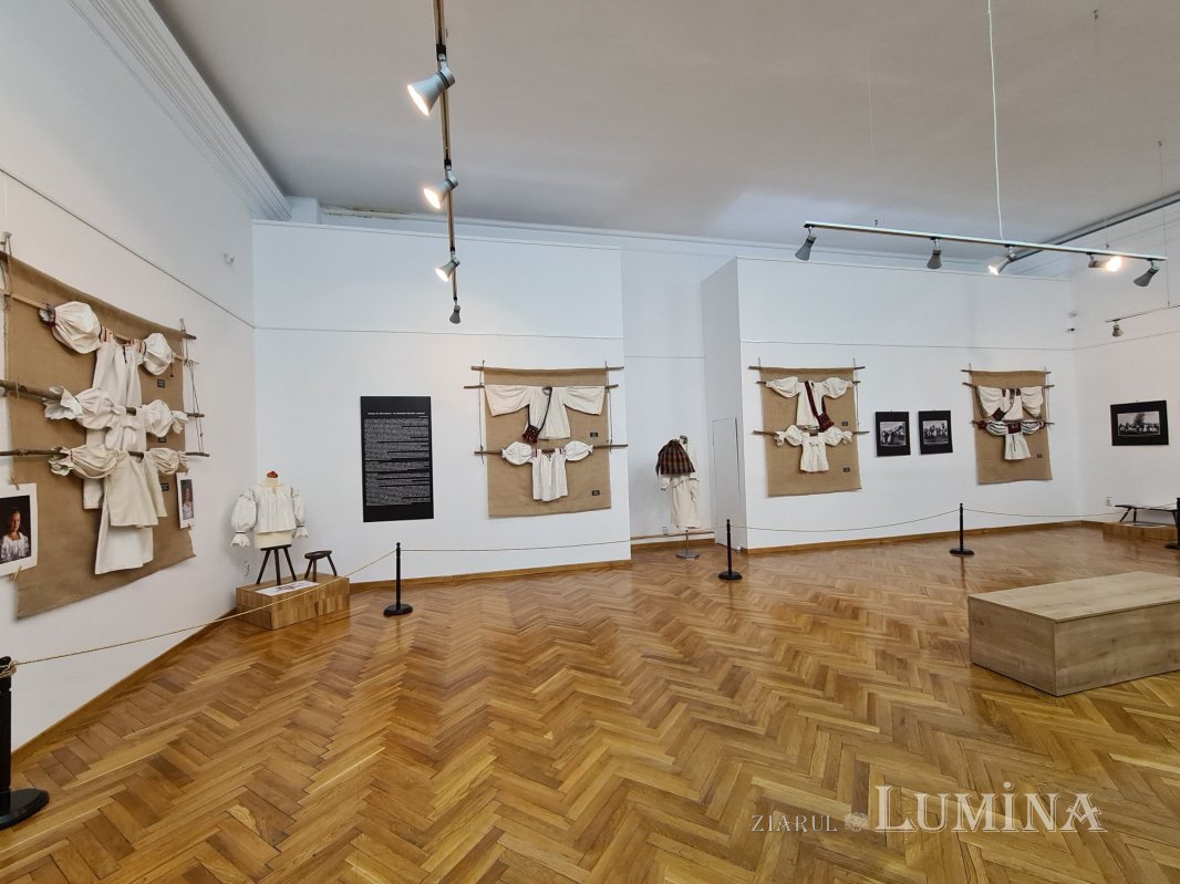 „Îngeri” de pânză maramureșeni într-o expoziție temporară la Iași 174239