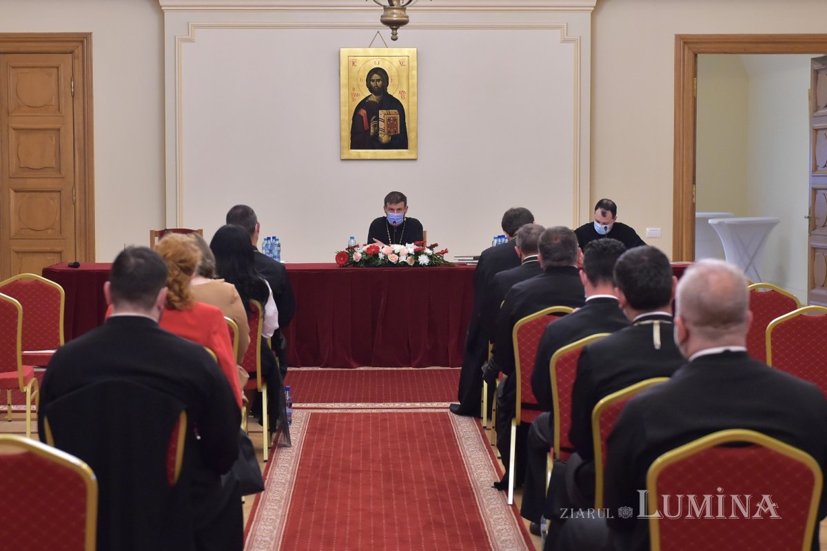 Consilierii juridici ai eparhiilor din ţară s-au întâlnit în Capitală 174349