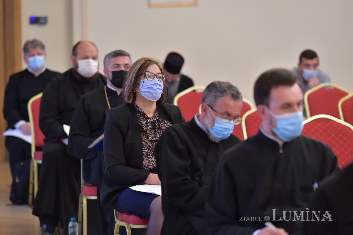 Consilierii juridici ai eparhiilor din ţară s-au întâlnit în Capitală 174360